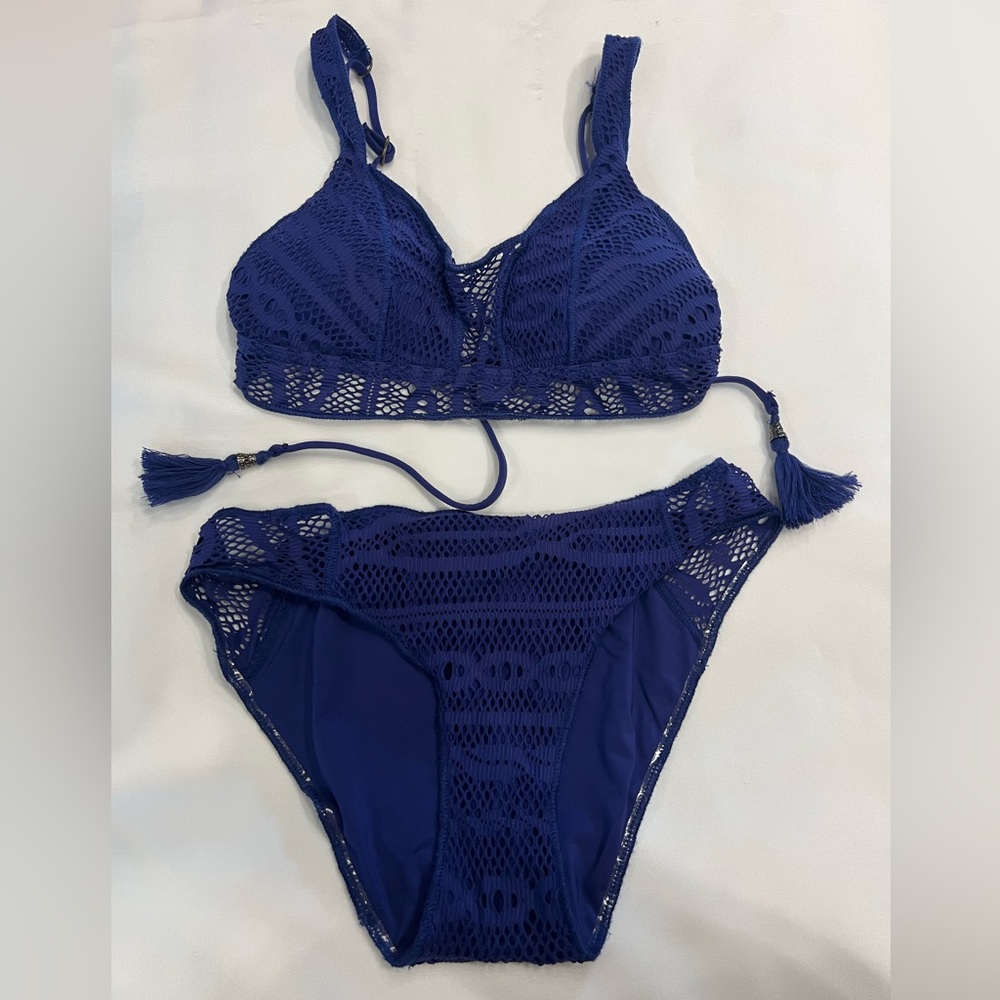 BECCA Two Piece Bikini Blue Lace Tassel Tie Padded Cups Size Small